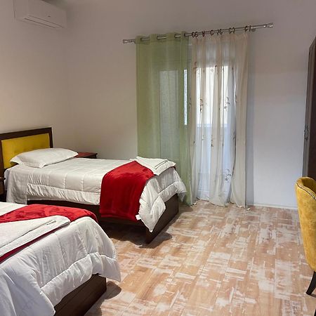Hotel Vila C Plus Plus Berat Extérieur photo