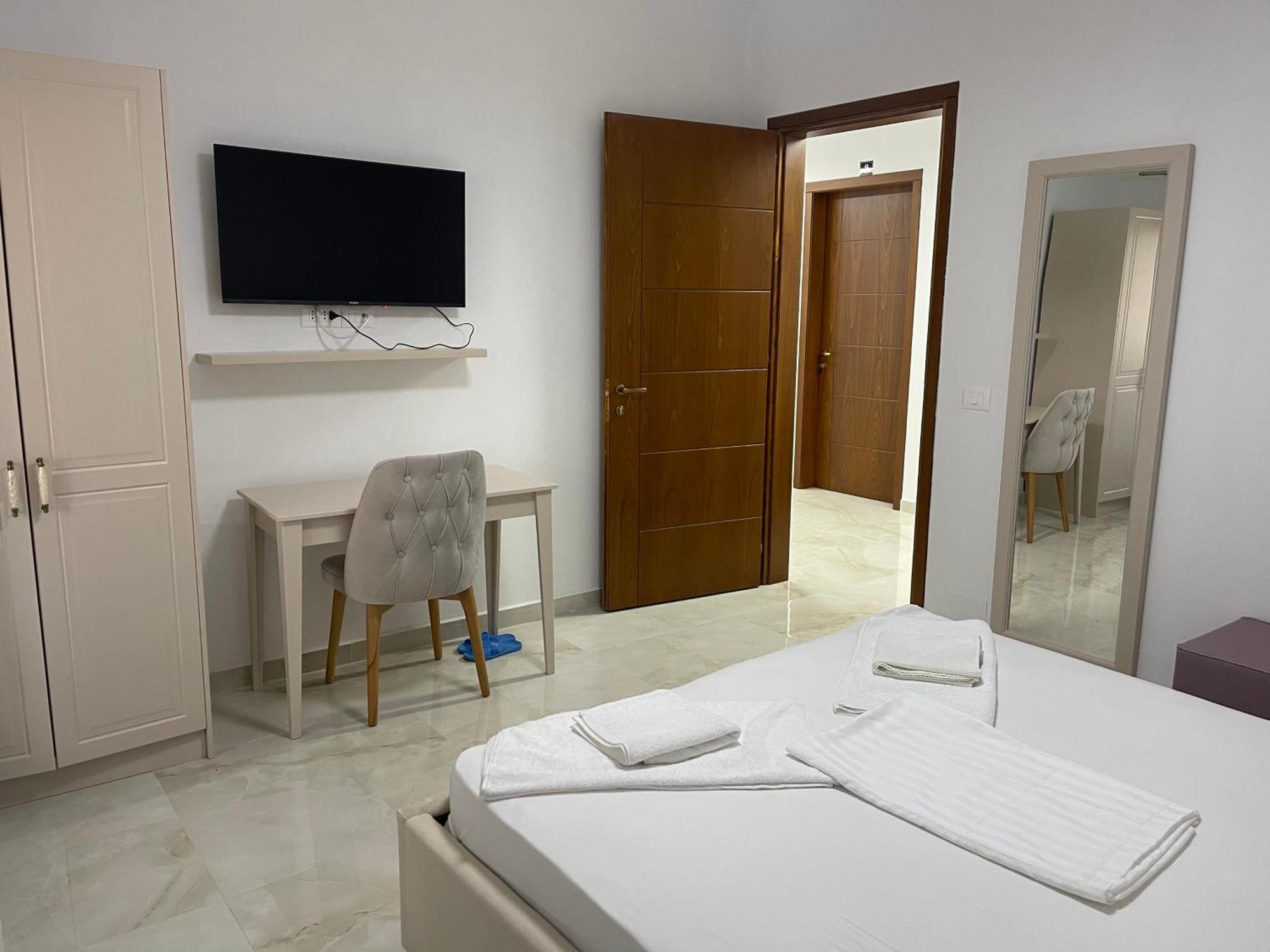 Hotel Vila C Plus Plus Berat Extérieur photo