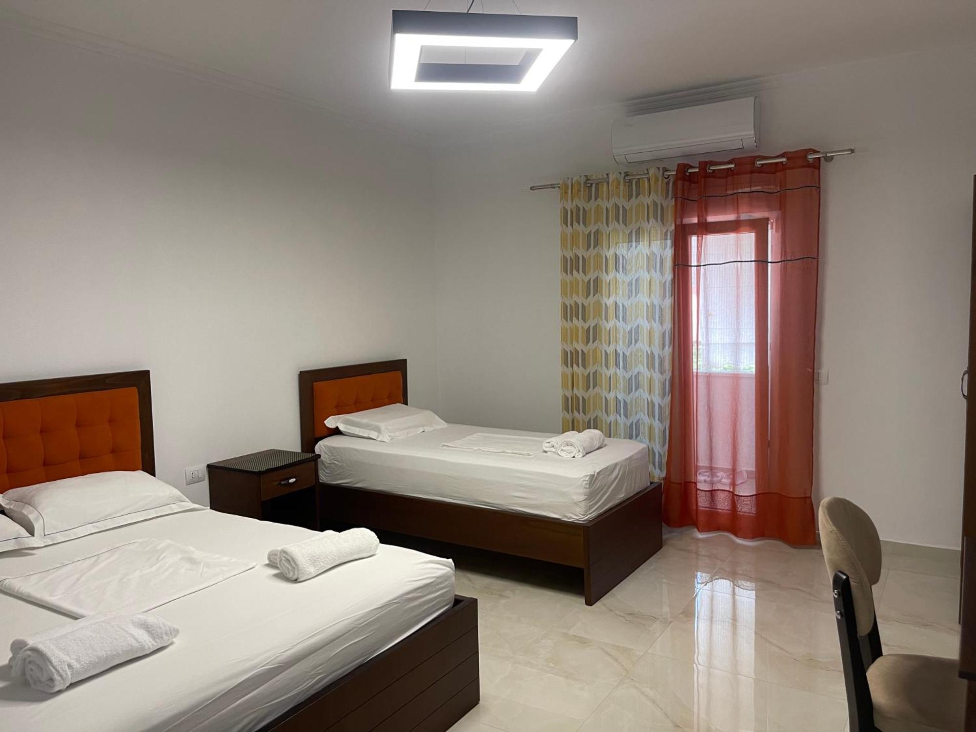 Hotel Vila C Plus Plus Berat Extérieur photo
